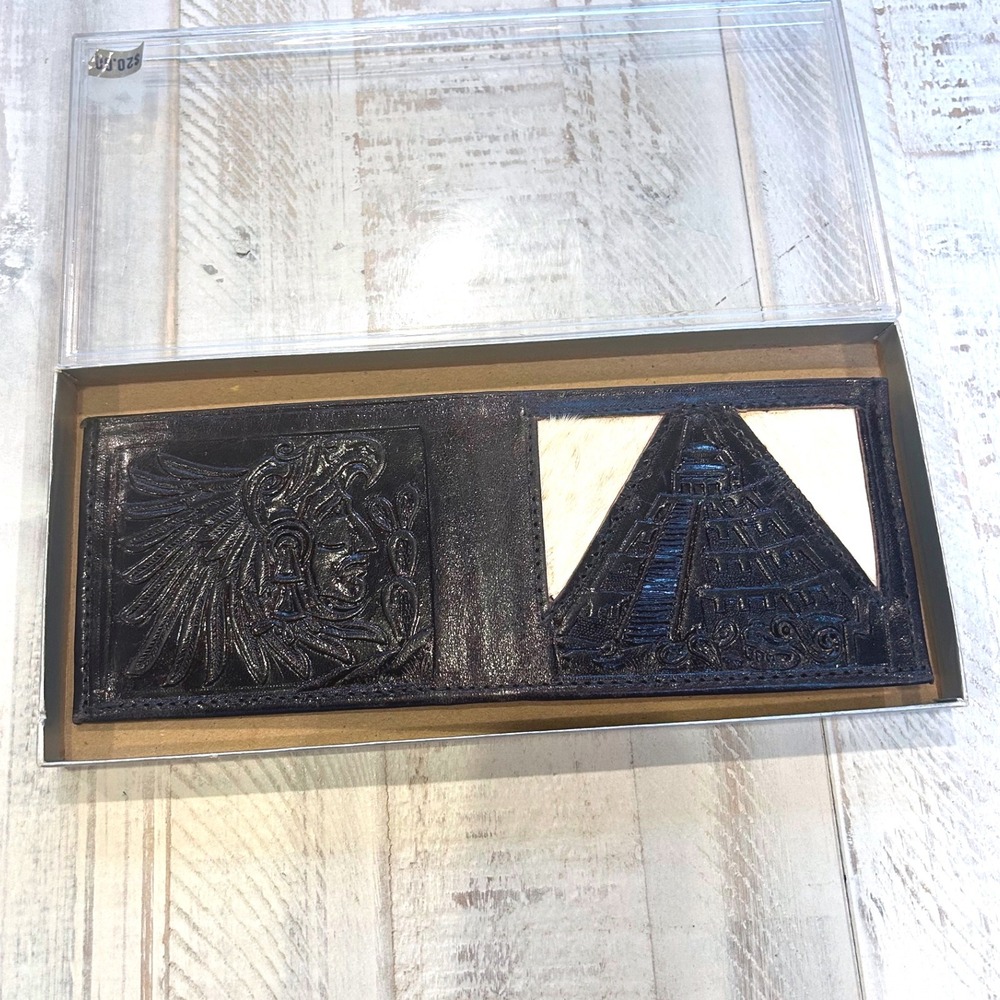 Hand Tooled Leather Bifold Wallet Aztec Warrior Pyramid‎ Design Black